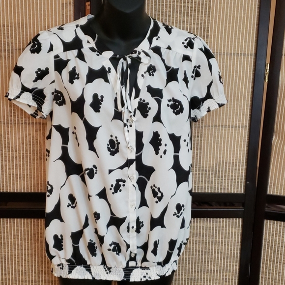 New York &Co short sleeve blouse - Picture 1 of 2